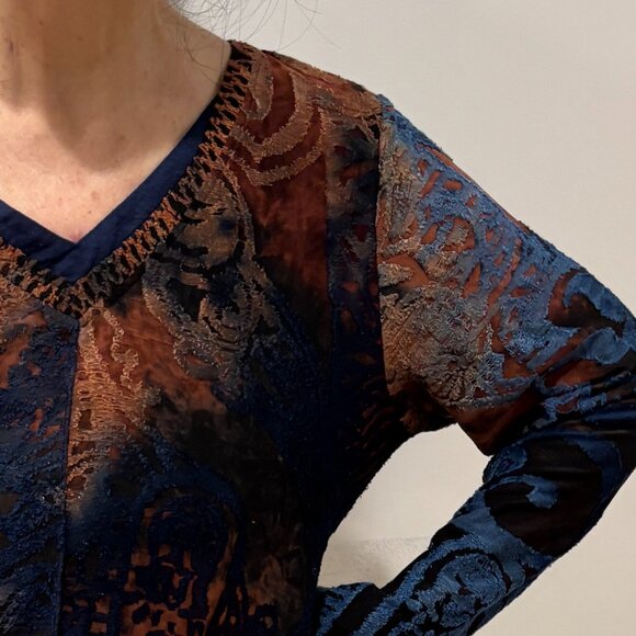 ๐ Sale! ๐ Kamana burnout tie-dye multi-layered V-neck sweater, L - Picture 3 of 8